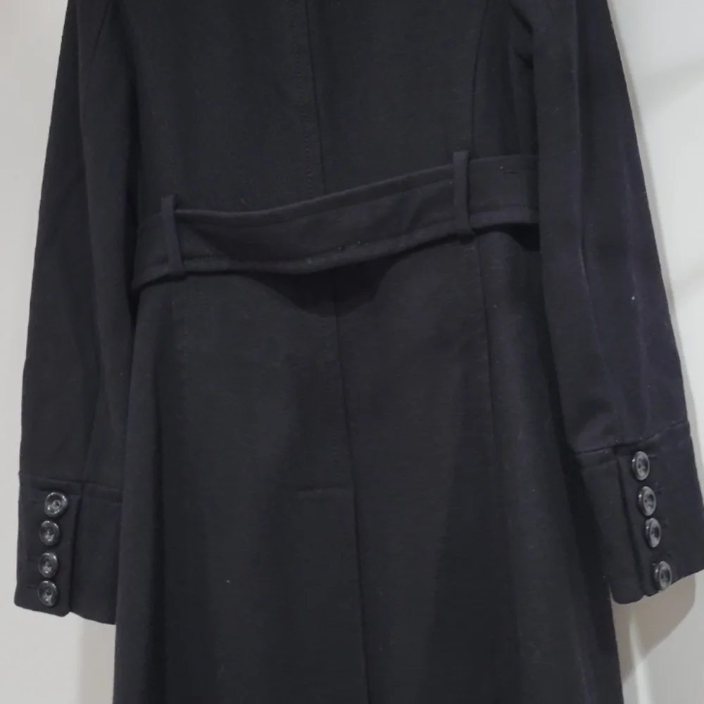 Coat - Picture 4 of 16